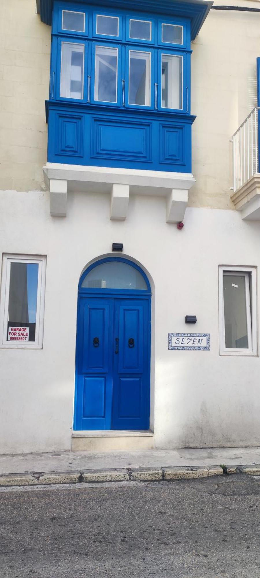 Lovely Near Balluta Bay Rc Apartment *